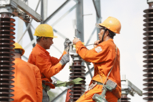 Việc tăng giá điện 4,8% không chỉ ảnh hưởng đến người tiêu dùng mà còn tác động đến toàn bộ nền kinh tế